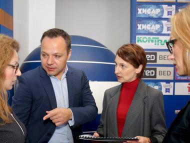 Фирмите прехвърлят по-малко задължения към колекторите