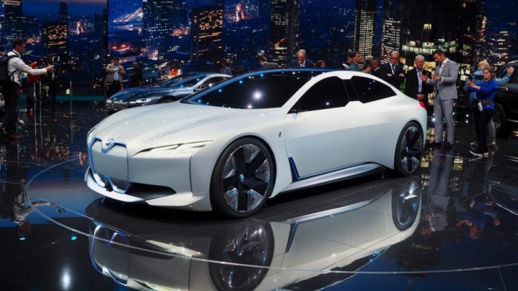 Масовото производство на електромобили е твърде скъпо за BMW