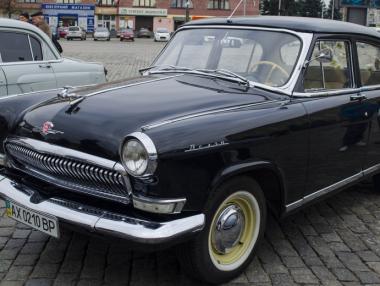 Старите руски коли живеят нов живот в САЩ