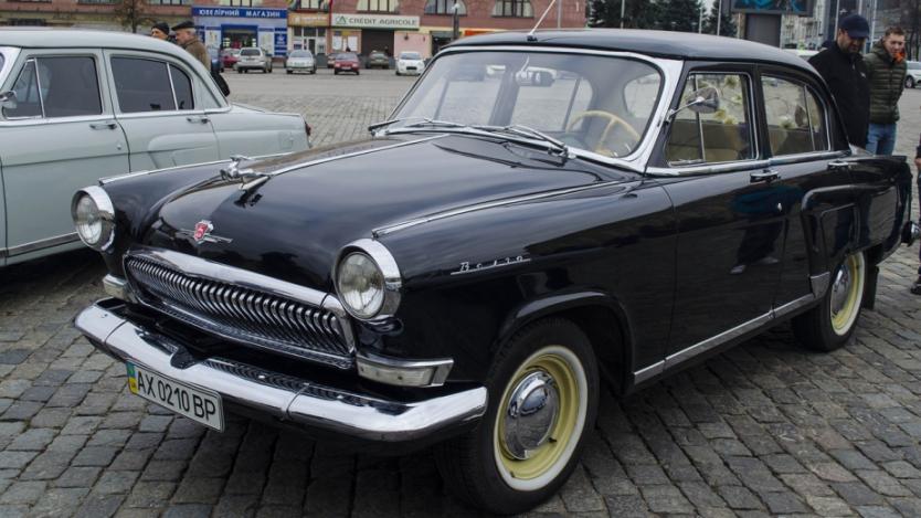 Старите руски коли живеят нов живот в САЩ
