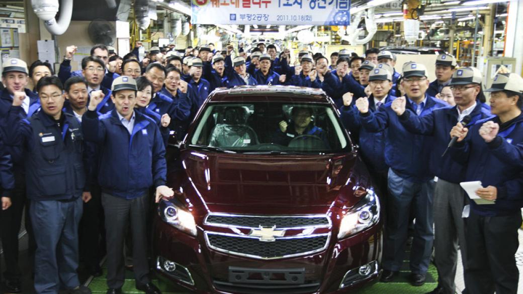 Работници на General Motors в Корея разрушиха офиса на директора
