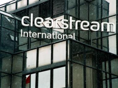 Clearstream няма да обслужва ценни книжа на руски компании под санкции