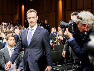 Зукърбърг не даде конкретни обещания как ще регулира Facebook