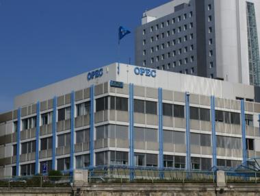 ОПЕК изпълни целта си с петрола: IEA