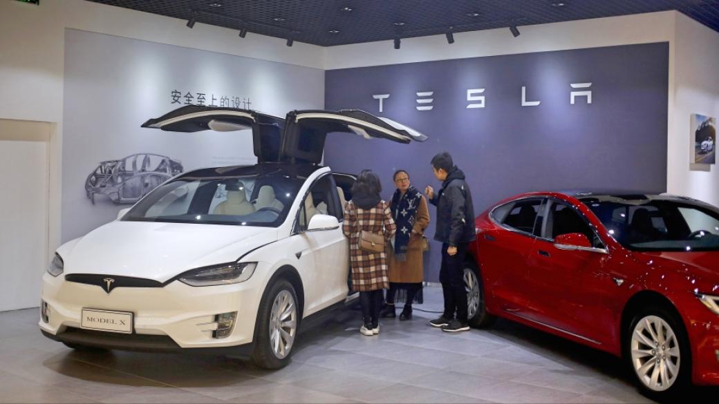 Tesla временно спря част от производството на Model 3