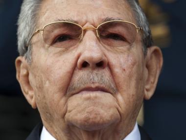 Кубинският парламент избира приемник на Раул Кастро