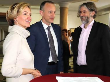 450 учители ще се учат на дигитални умения с помощта на Google.org