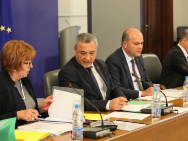 Синдикатът „Подкрепа“ остана сам срещу новите правила за Синя карта