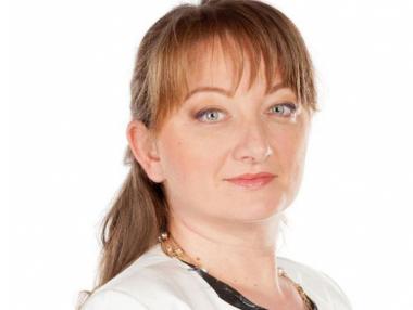 Деница Сачева: Мина времето да работим по 20-25 години на едно място