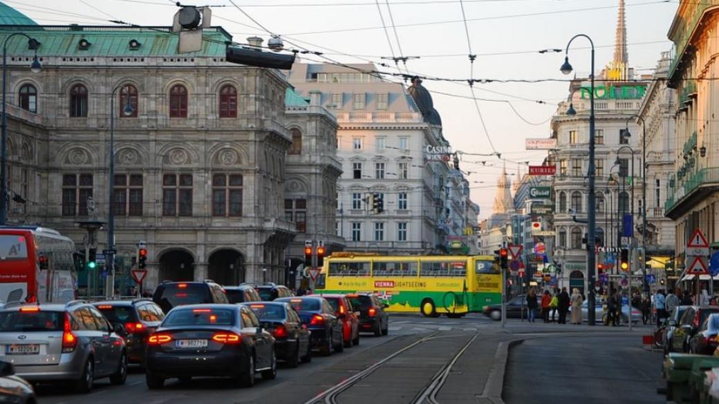 Съд спря услугите на Uber във Виена