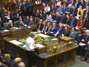 И Долната камара в Лондон поиска оставане в митническия съюз на ЕС