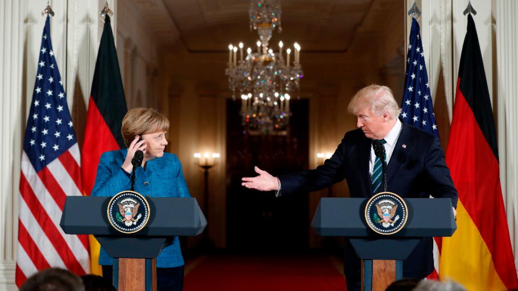 С целувки Тръмп посрещна Меркел в Белия дом