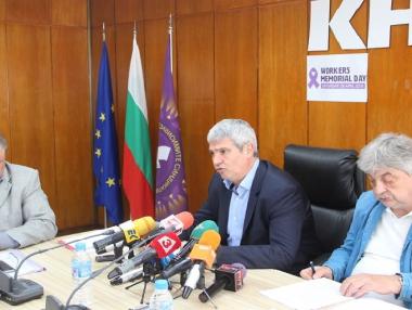 КНСБ: IT специалистите печелят 5.5 пъти повече от сервитьорите