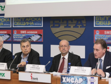 Работодателите искат по-бърз отговор от ЕК за американските централи