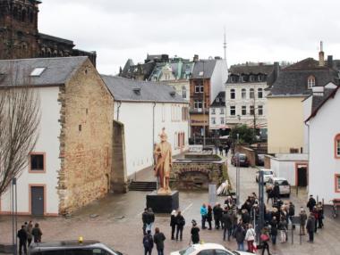 Карл Маркс - визионер или злосторник