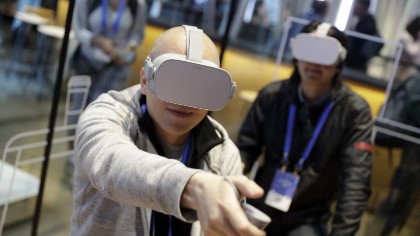 Може ли Oculus Go на Facebook да направи виртуалната реалност мейнстрийм?