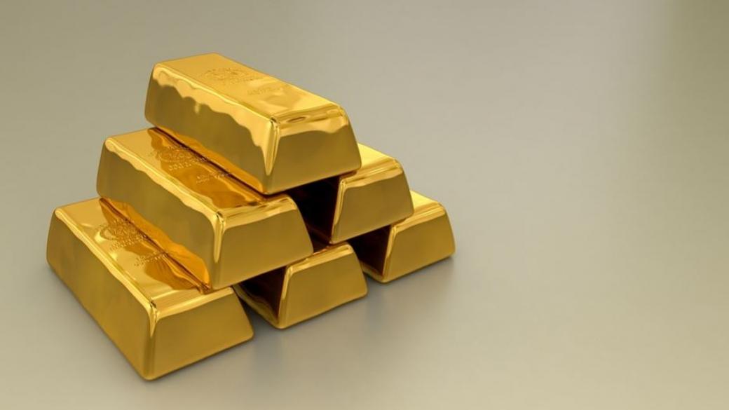 Корейски чистач намери 7 златни кюлчета на стойност $325 000 в кофа за смет