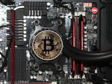 Блокчейн, или война на световете