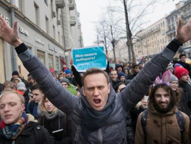 Стотици арестувани на протест срещу Путин в Москва