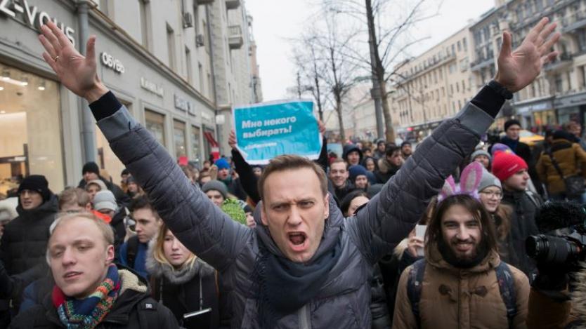 Стотици арестувани на протест срещу Путин в Москва
