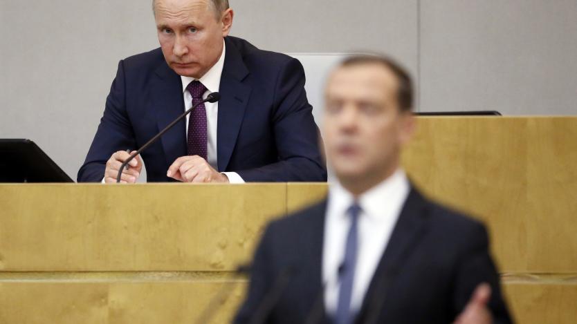 Без изненада: Медведев е новият стар премиер на Русия