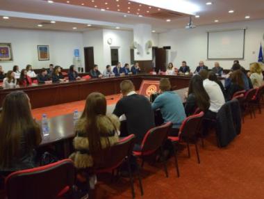 Водещи компании търсят служители на кариерен форум в УНСС