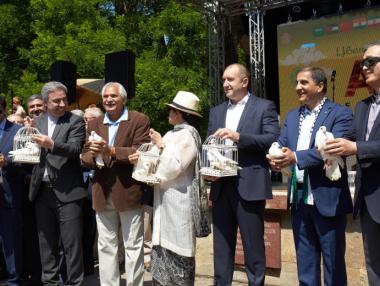 Радев: България е мост между Азия и Европа