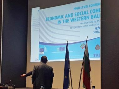 Никой не е доволен от срока за разширяване на ЕС към Западните Балкани