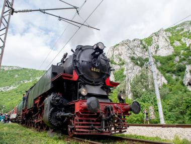 БДЖ пуска парен локомотив между София и Банкя на 2 юни