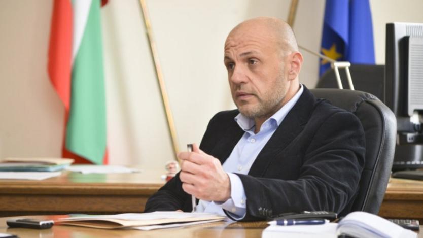 Томислав Дончев: Законът „Макрон“ е в ущърб на България