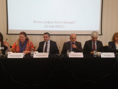 Нанков: Около 30% от населението живее без канализация