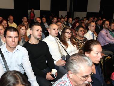 Безразборните инвестиции бяха дотук, вече много внимателно