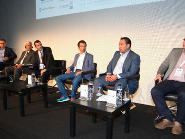 България вече трябва активно да търси чуждите инвеститори