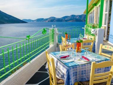 Къде да отидем на море и колко ще ни струва