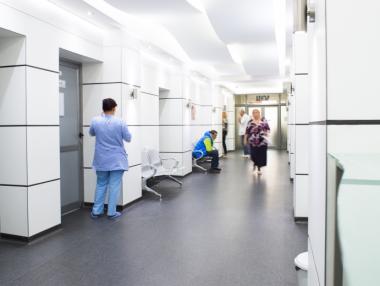 До 1 юни ще бъдат изплатени заплатите в Ловешката болница