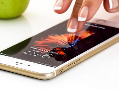 Apple планира да използва OLED дисплеи в новите си модели