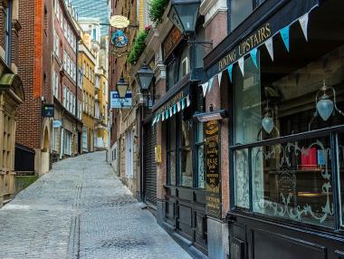 8 града, изложени на риск от балон в сектора на недвижимите имоти