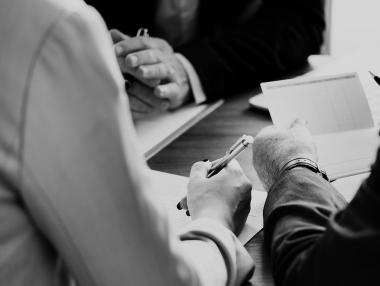 Изминалият ден донесе силни сътресения на световните финансови пазари