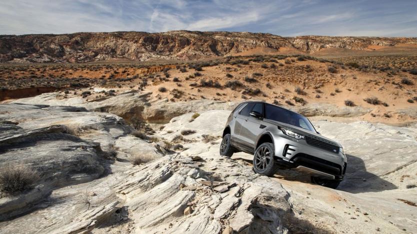 Jaguar Land Rover разработва автономни офроуд SUV автомобили
