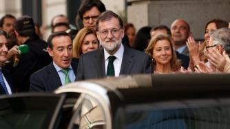 Мариано Рахой се оттегля като лидер на Народната партия