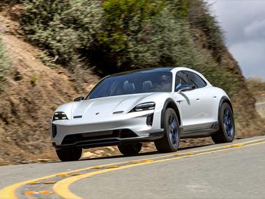 Първото изцяло електрическо Porsche ще се казва Taycan