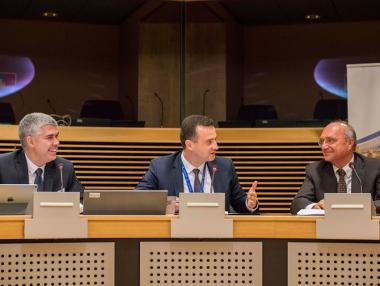 „Булгартрансгаз“ се спря на маршрут „Балкан 1“ за газовия хъб