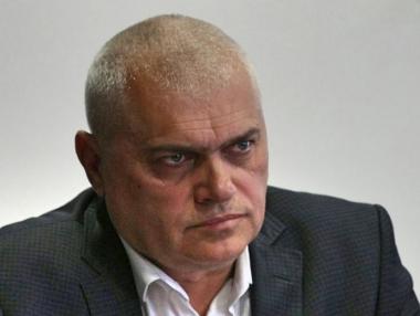 Вътрешният министър прехвърли вината за случая „Пелов“