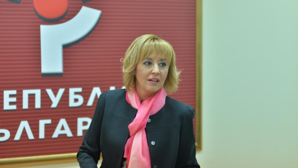 Мая Манолова ще подаде оставка, ако парламентът приеме законите ѝ