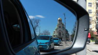 Премиум клас споделени електромобили тръгват в София от есента