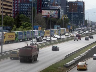 Превозвачи ще блокират центъра на София заради закона на ГЕРБ