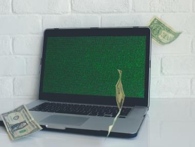 Всеки линк – по паричка. А свободата на словото?