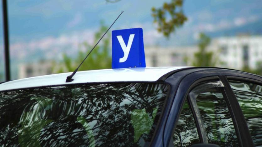 НАП и „Икономическа полиция“ влязоха в автошколите