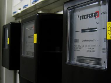 Заради новите цени на тока ЧЕЗ ще отчете извънредно електромерите