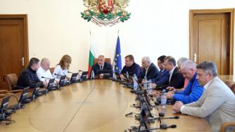 Правителството е съгласно китайци да строят ключови проекти в България